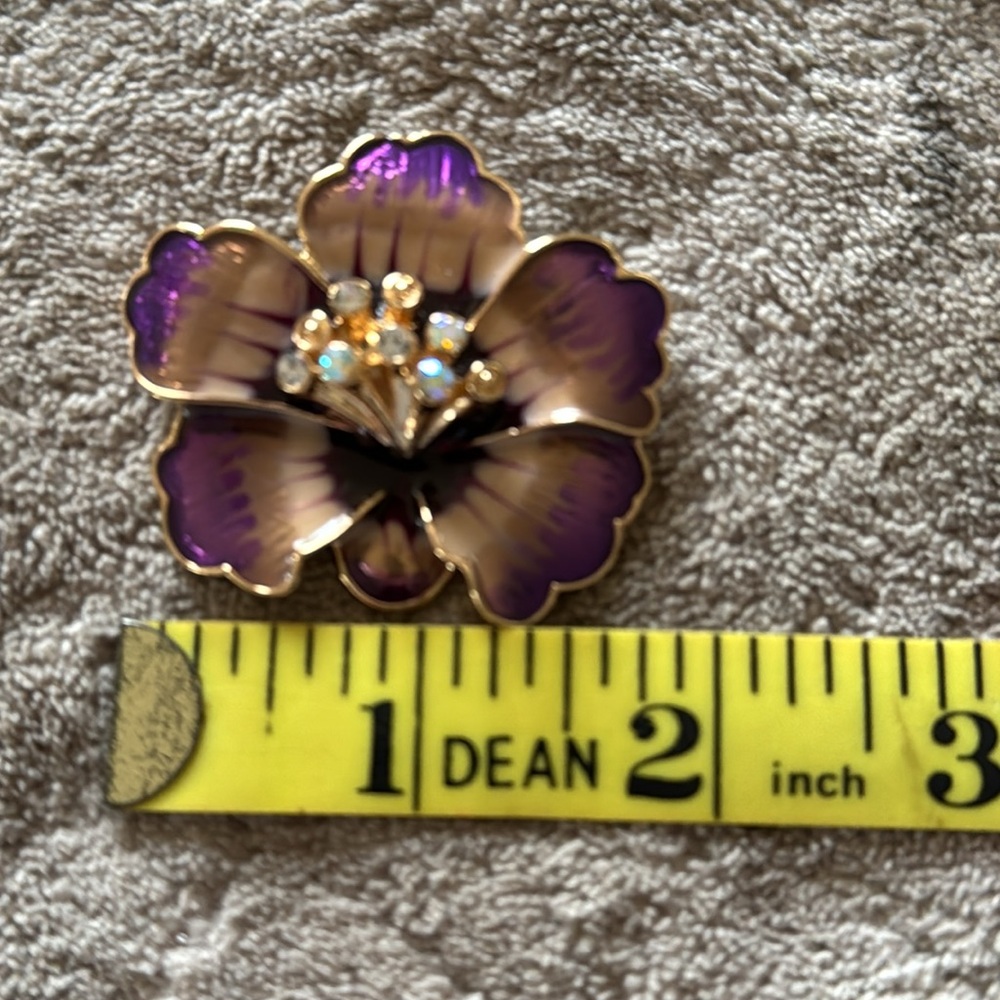 Anne Klein Gold Tone Purple Enamel Pansy Flower Brooch Pin Rhinestones Enamel - Picture 5 of 6